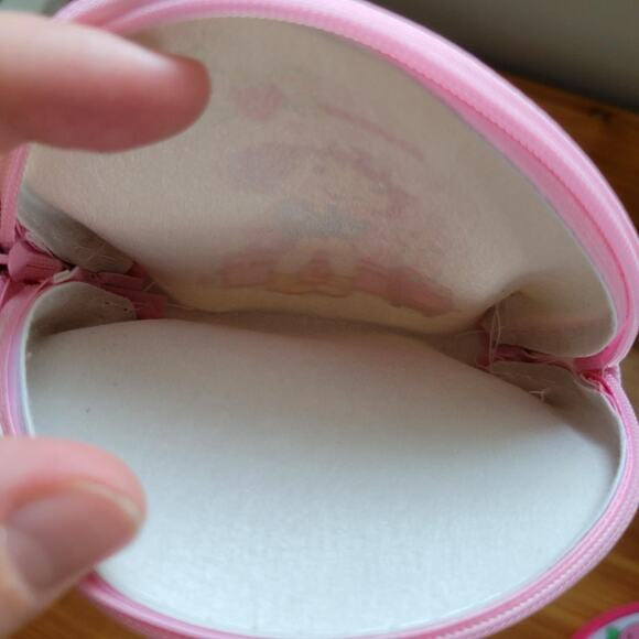 Light Pink Strawberry-Themed Coin Purse Set – 2000s Style Pouches with Keychain - Picture 4 of 4